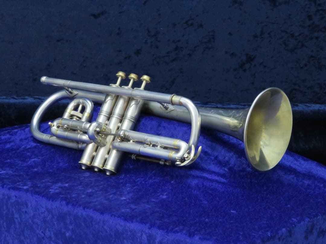 C.G. Conn Victor New Wonder Silver 1921 Cornet Serial #182511 C.G. Conn Victor New Wonder Silver 1921 Cornet Serial #182511