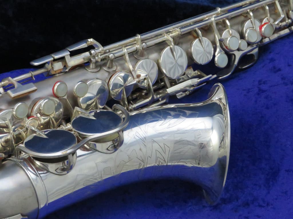 King Zephyr Silver Alto Saxophone with Art Deco 1930's Serial #196028 King Zephyr Silver Alto Saxophone with Art Deco 1930's Serial #196028