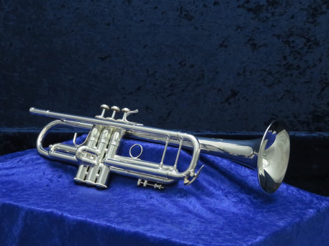 Bach Stradivarius Model 72* Lightweight Silver Trumpet 1990's Serial #350356 Bach Stradivarius Model 72* Lightweight Silver Trumpet 1990's Serial #350356