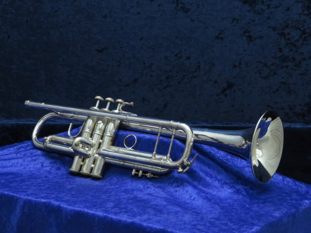 Bach Stradivarius Model 37 Silver Trumpet 1978 Serial #153372 Bach Stradivarius Model 37 Silver Trumpet 1978 Serial #153372