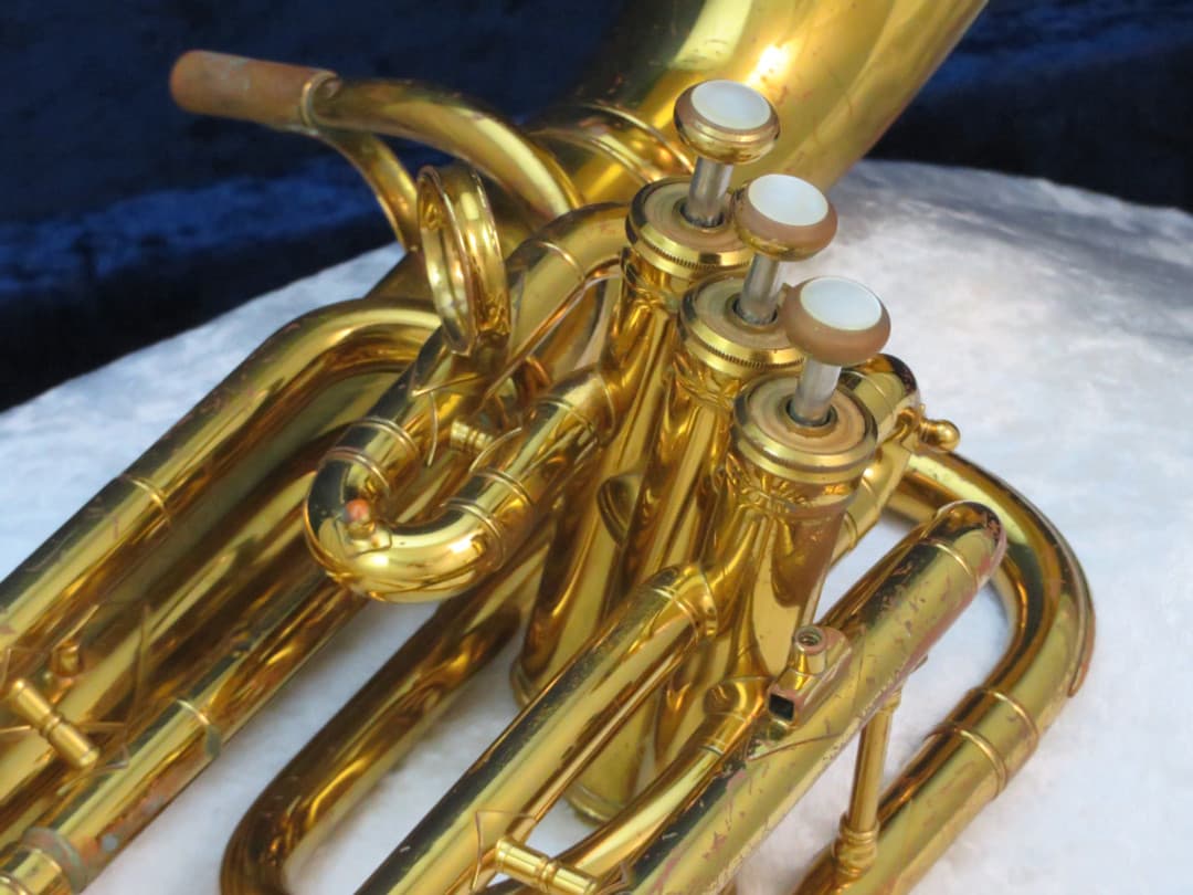 King 3 Valve F Bell Front Alto Horn 1981 Serial #862927 King 3 Valve F Bell Front Alto Horn 1981 Serial #862927