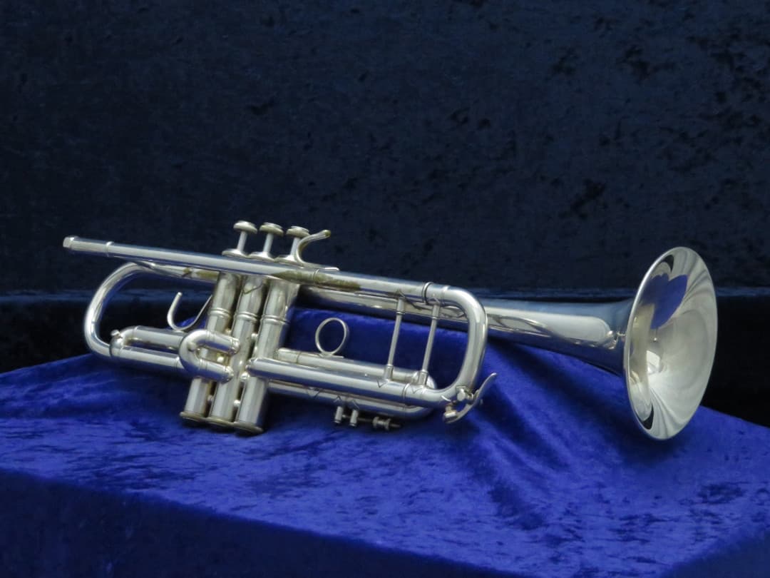 Bach Stradivarius Model 43 Silver Trumpet 1970's Serial #668555 Bach Stradivarius Model 43 Silver Trumpet 1970's Serial #668555
